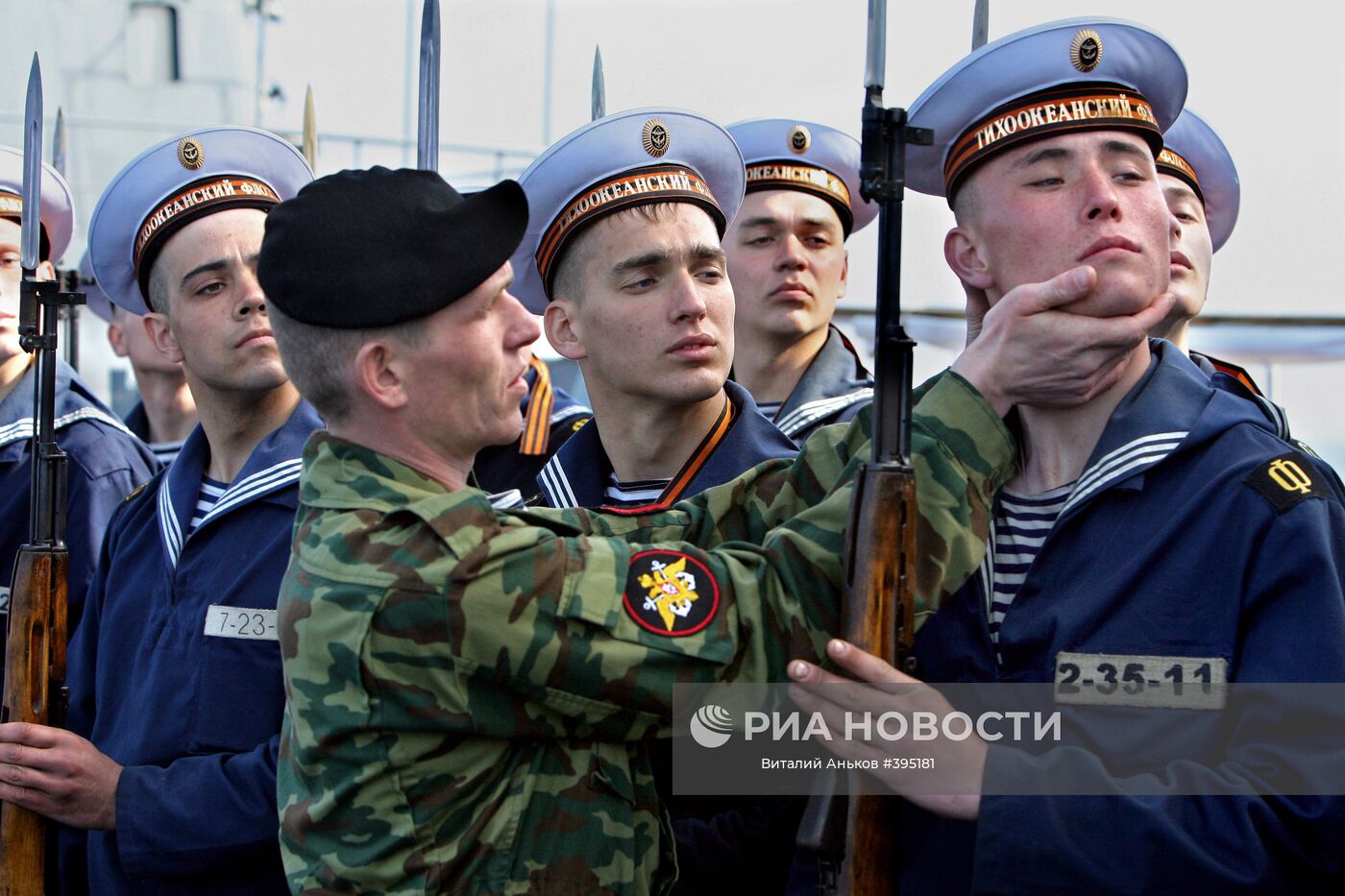 Морфлот сколько служат. Срочники ВМФ. Форма ВМФ срочники. ВМФ форма срочников. Служба на флоте.