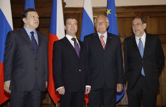 Саммит Россия-ЕС открылся в Хабаровске