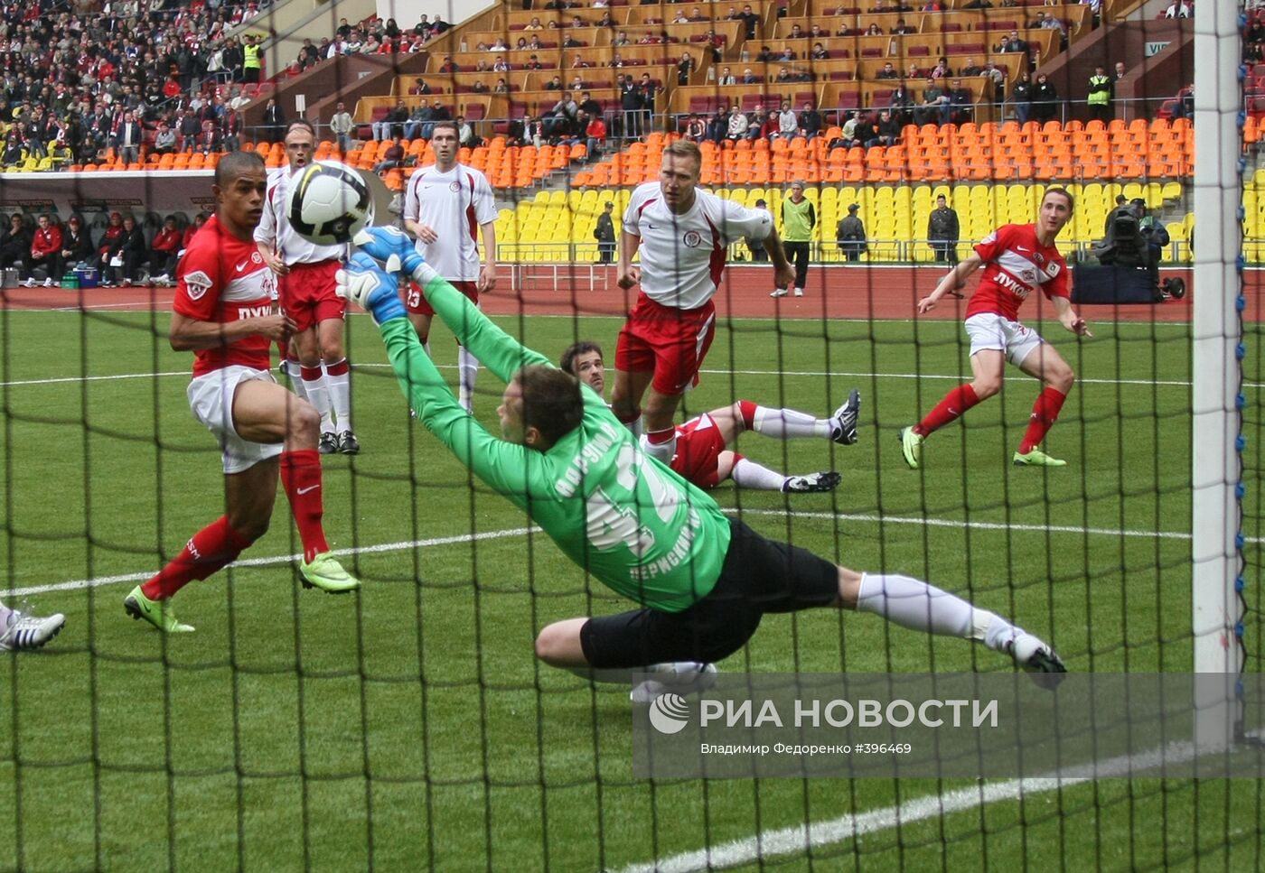 Футбол. Чемпионат России. 10-й тур. "Спартак" — "Амкар"