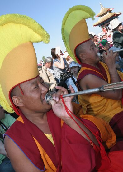 Церемония "Цам" прошла в главном буддистском храме Калмыкии
