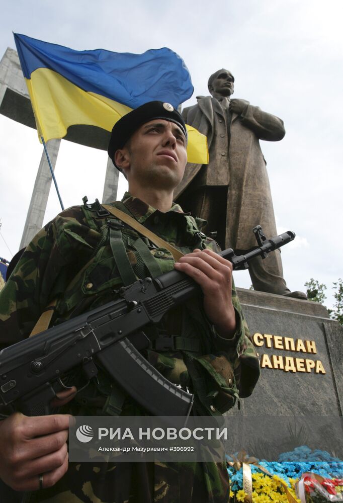 Ветераны Украинской Повстанческой Армии отметили "День Героев"