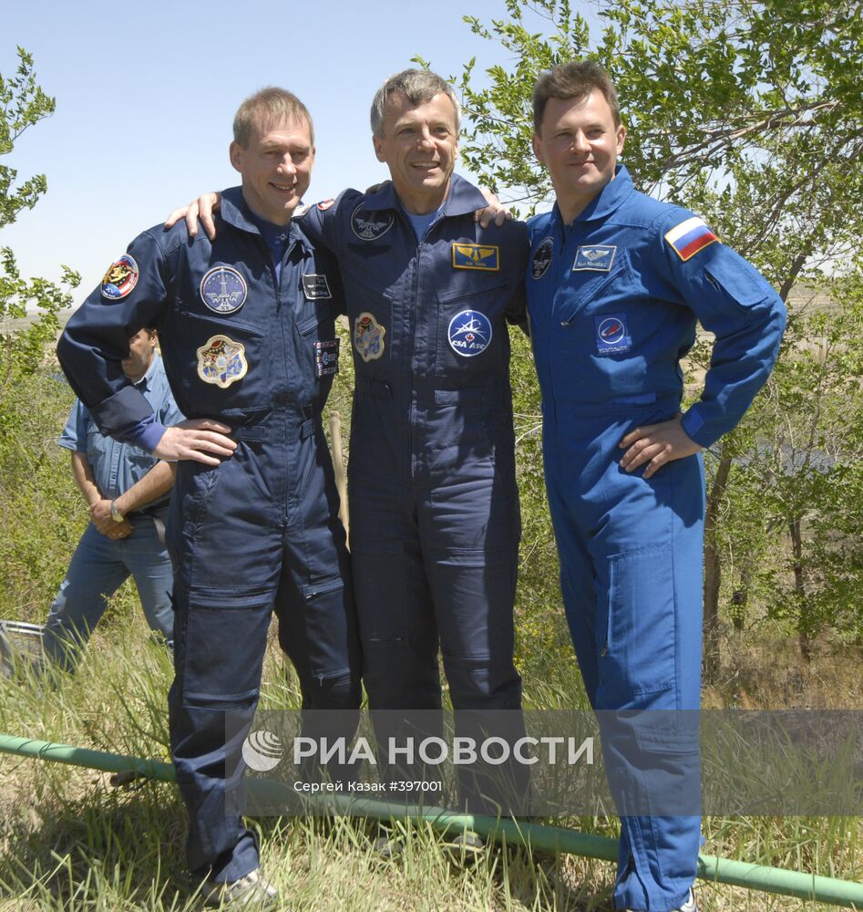Посадка деревьев на аллее космонавтов