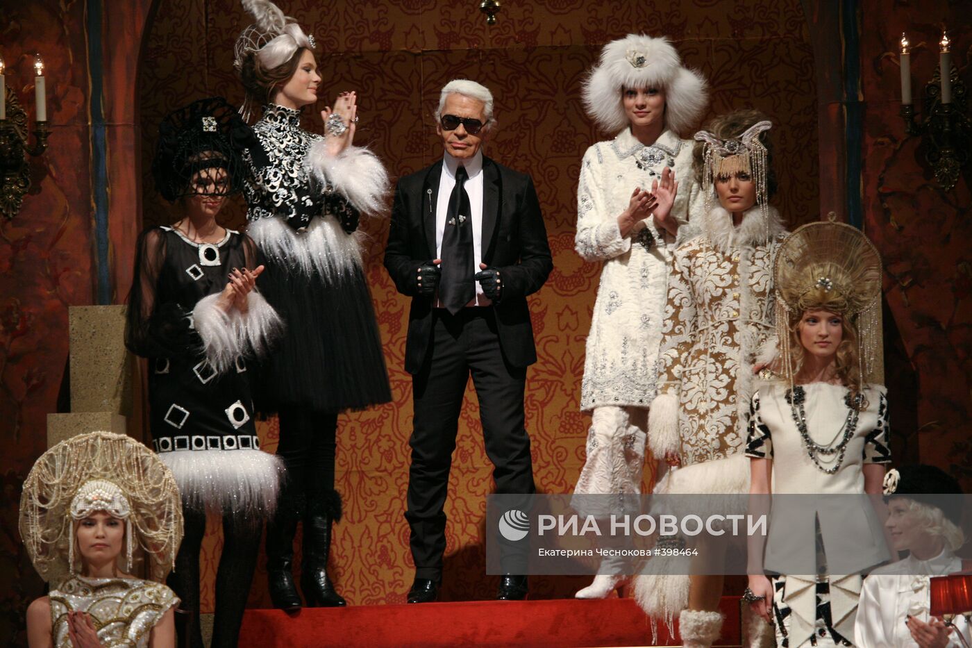 Chanel представила коллекцию "Париж-Москва" в Малом театре