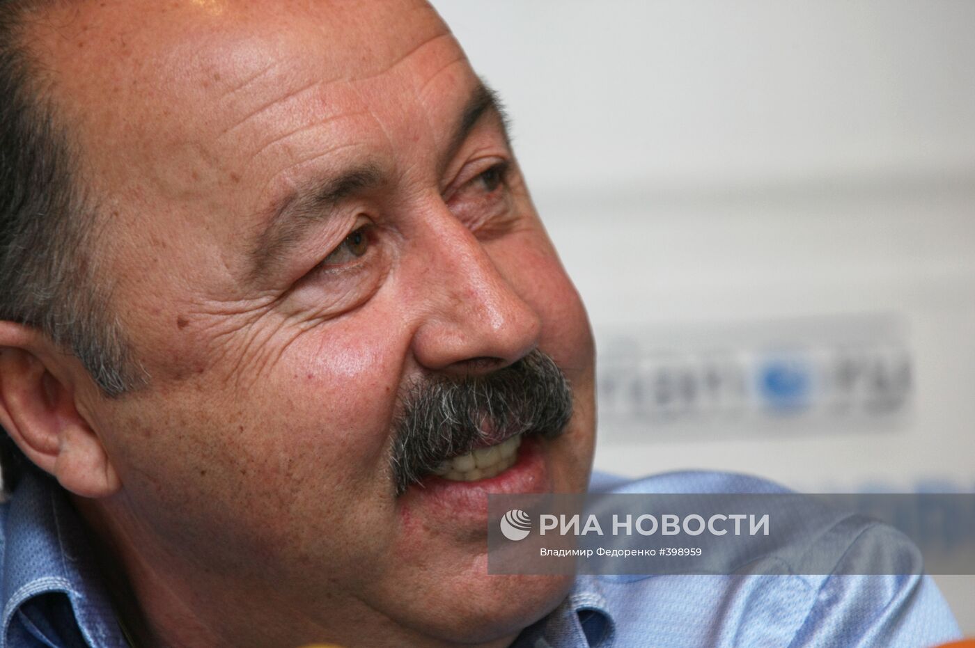 Главный тренер ФК "Динамо" (Киев) Валерий Газзаев
