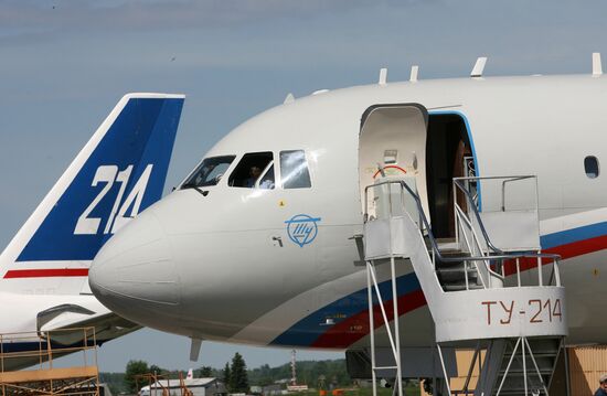 Передача самолетов Ту-214 для Управделами президента РФ. Казань