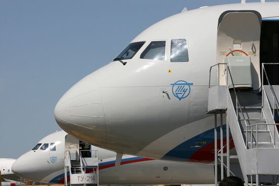 Передача самолетов Ту-214 для Управделами президента РФ. Казань