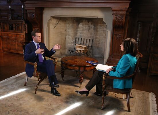 Д.Медведев дал интервью американскому телеканалу "Си-Эн-Би-Си"