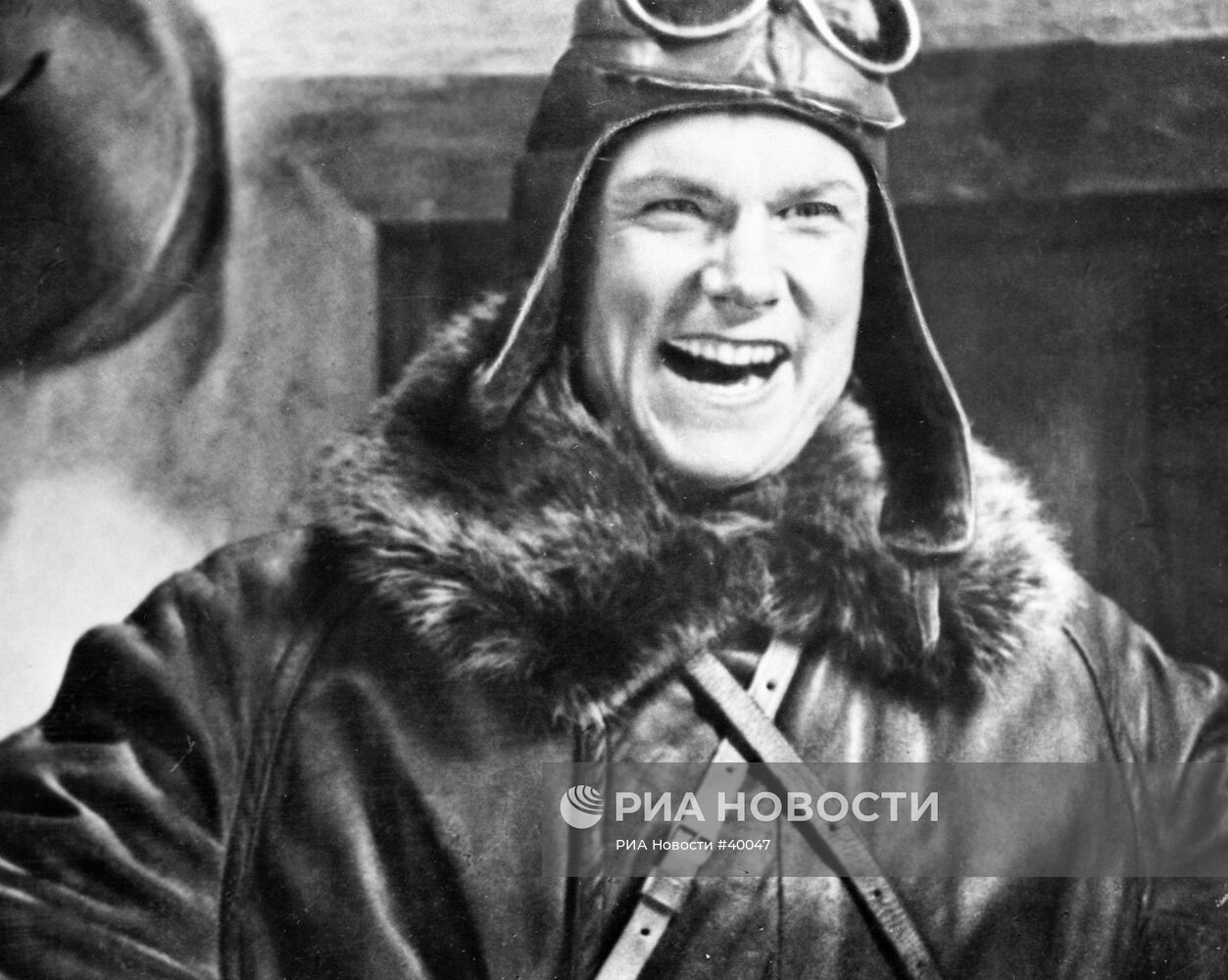 АКТЕР СТОЛЯРОВ