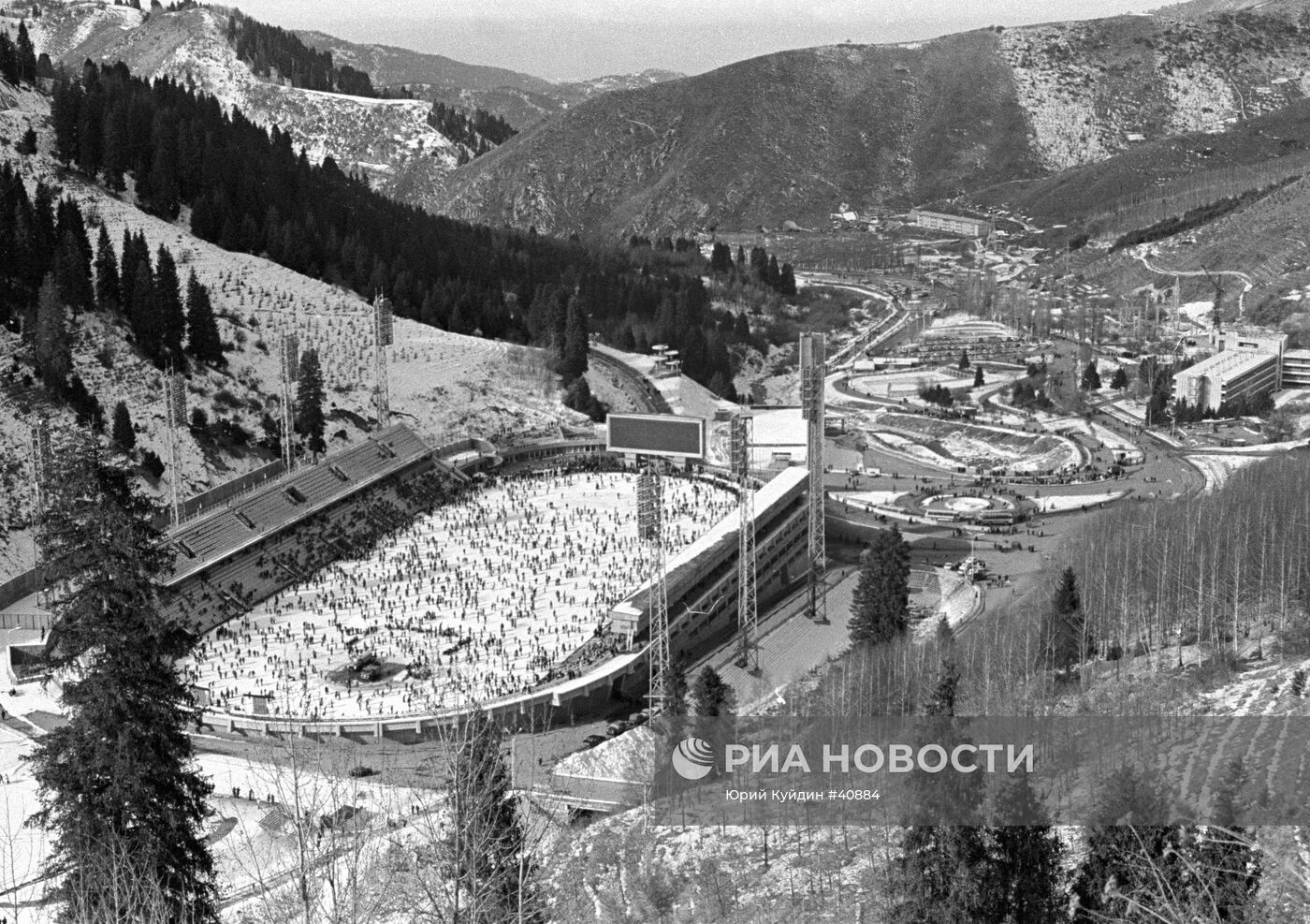 Медео 428. Готика медео красноярск. Медео 428. Цвет медео 428 фото. Ваз 2107 цвет медео 428.