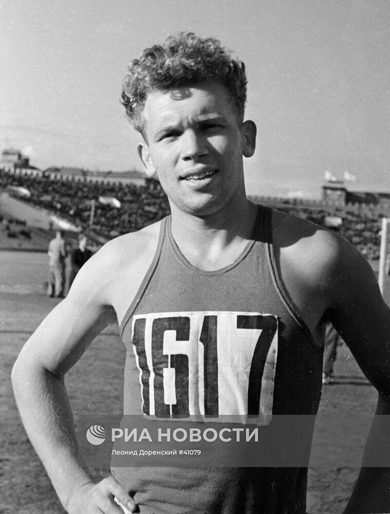 РЕКОРДСМЕН ПРЫЖКИ В ВЫСОТУ СТЕПАНОВ