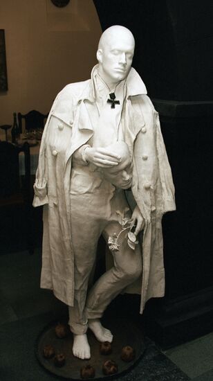 Скульптура работы Сергея Параджанова