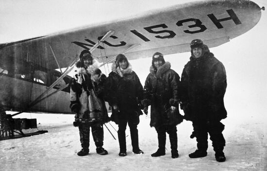 ЛЕТЧИКИ РОЗЫСК САМОЛЕТ "ГАМИЛЬТОН"