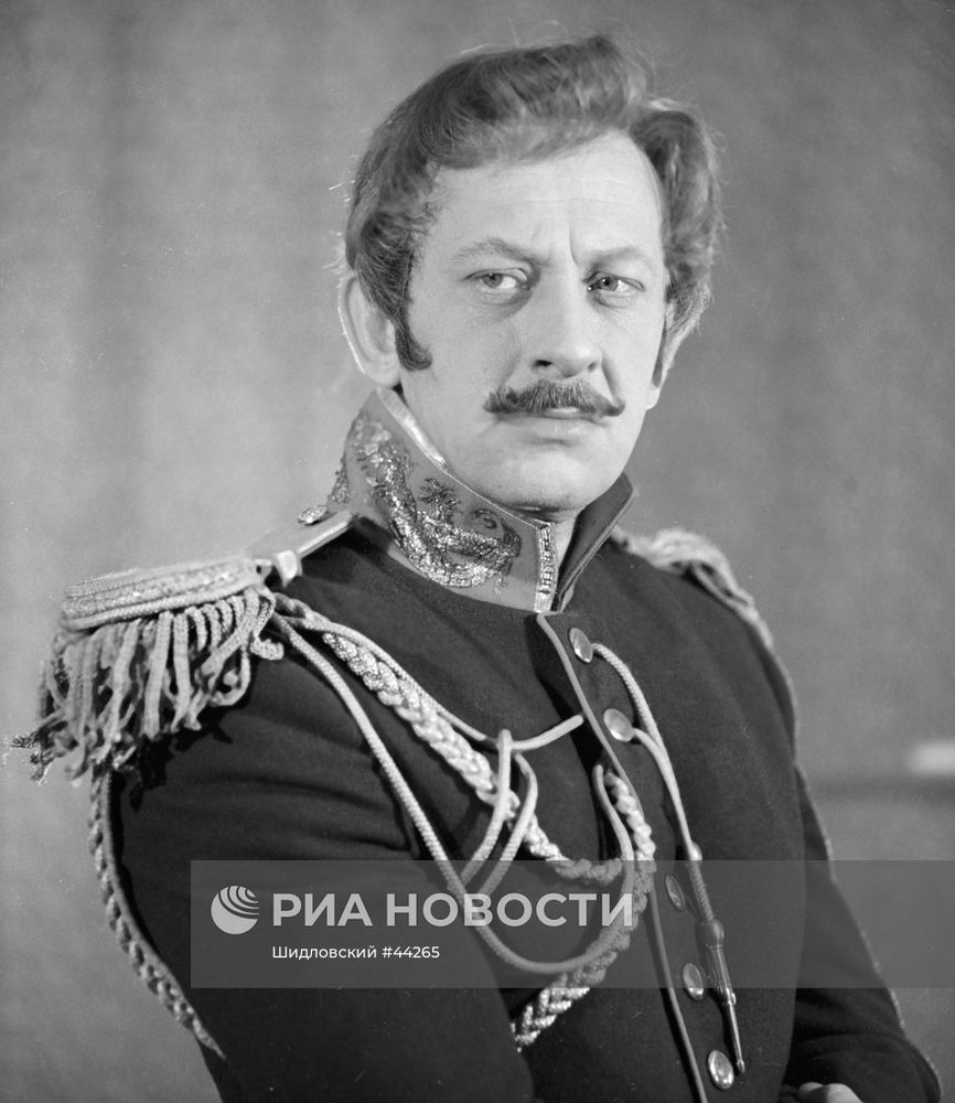 АРТИСТ ЕВСТИГНЕЕВ "СОРЕМЕННИК"