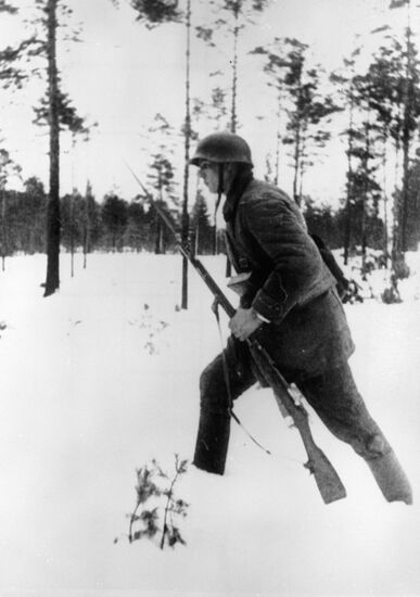 КРАСНОАРМЕЕЦ ДОНЕСЕНИЕ ЗИМА ЛЕС