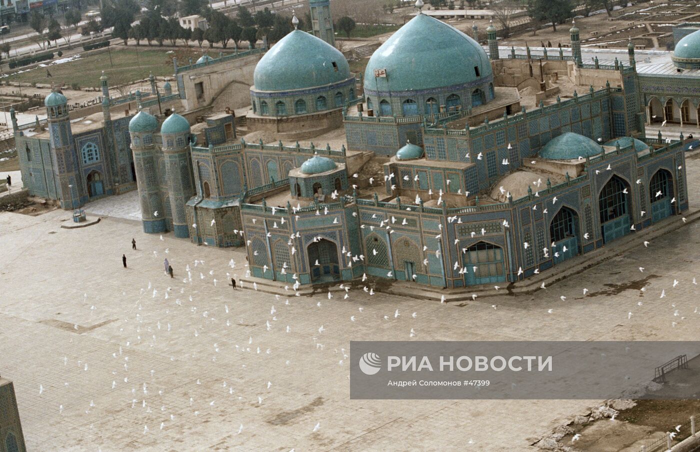 Голубая мечеть в Мазари-Шарифе