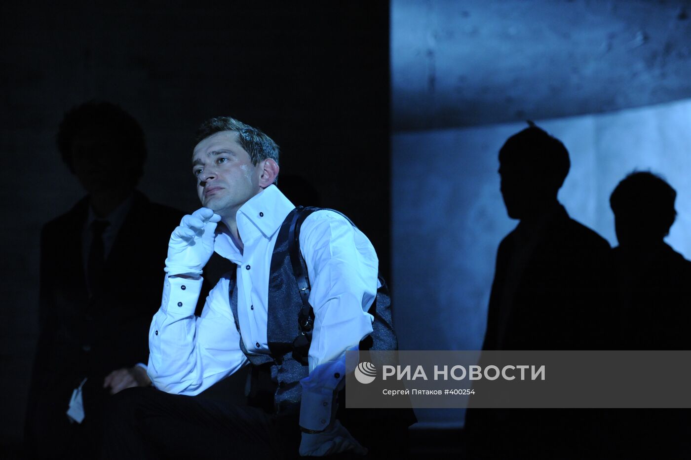 "Трехгрошовая опера" на сцене МХТ им. А.П. Чехова