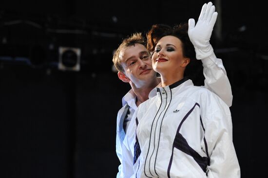 "Трехгрошовая опера" на сцене МХТ им. А.П. Чехова