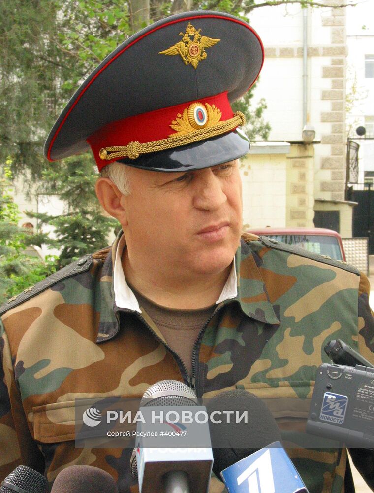 В Махачкале убит глава МВД Дагестана Адильгерей Магомедтагиров