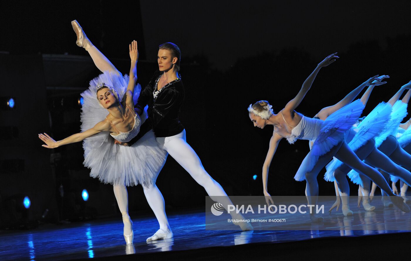 Гала-концерт под открытым небом "Классический балет на воде"