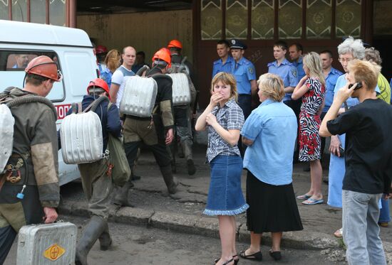 Авария на шахте имени А.А. Скочинского в Донецке
