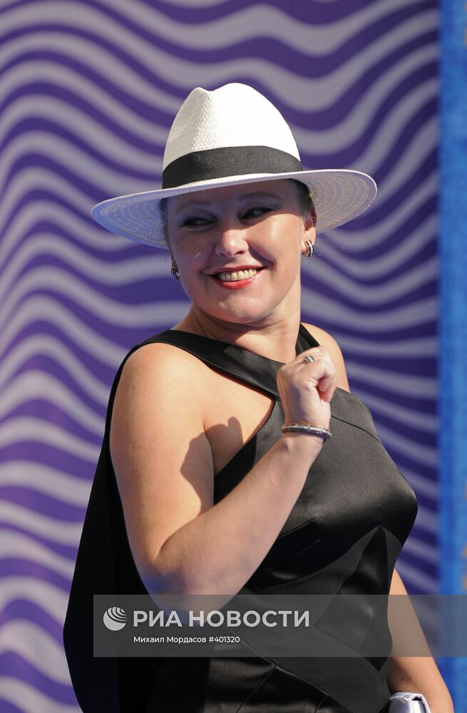 Галина Бокашевская на открытии кинофестиваля "Кинотавр" в Сочи