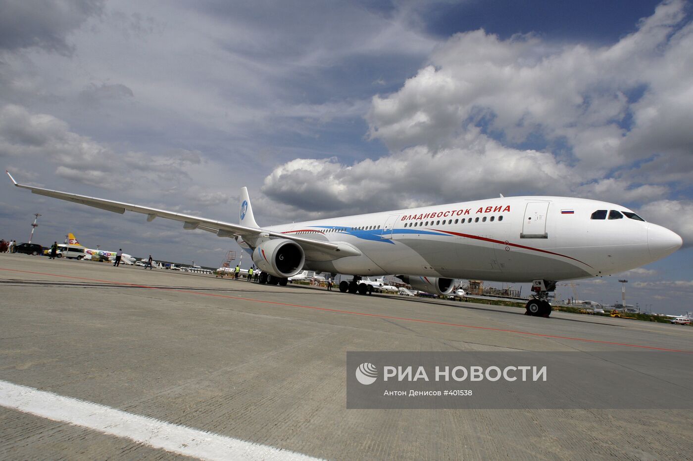 Презентация самолета Airbus А330-300 ОАО "Владивосток Авиа"