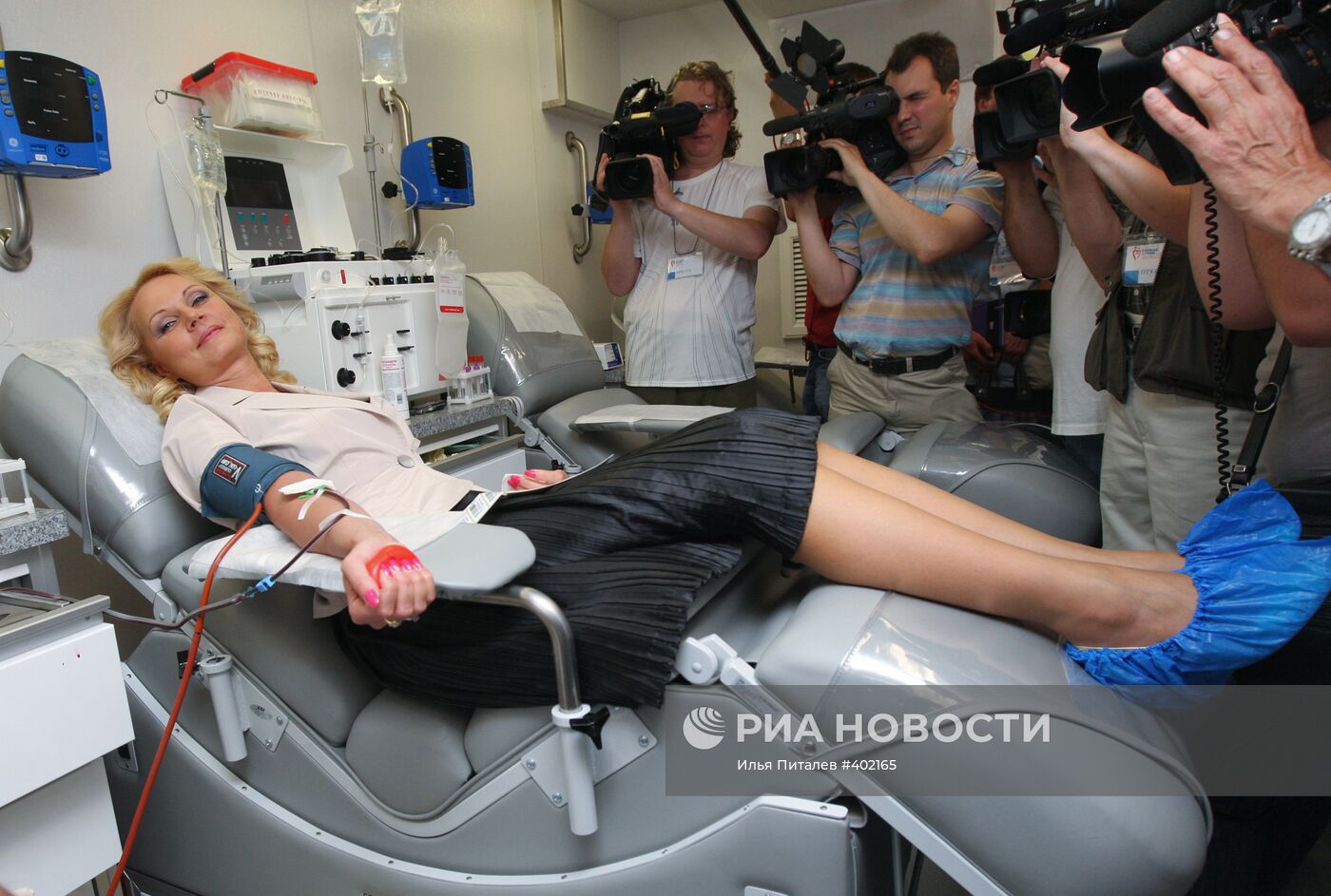 Т. Голикова. Сдача крови сотрудниками Минздравсоцразвития РФ