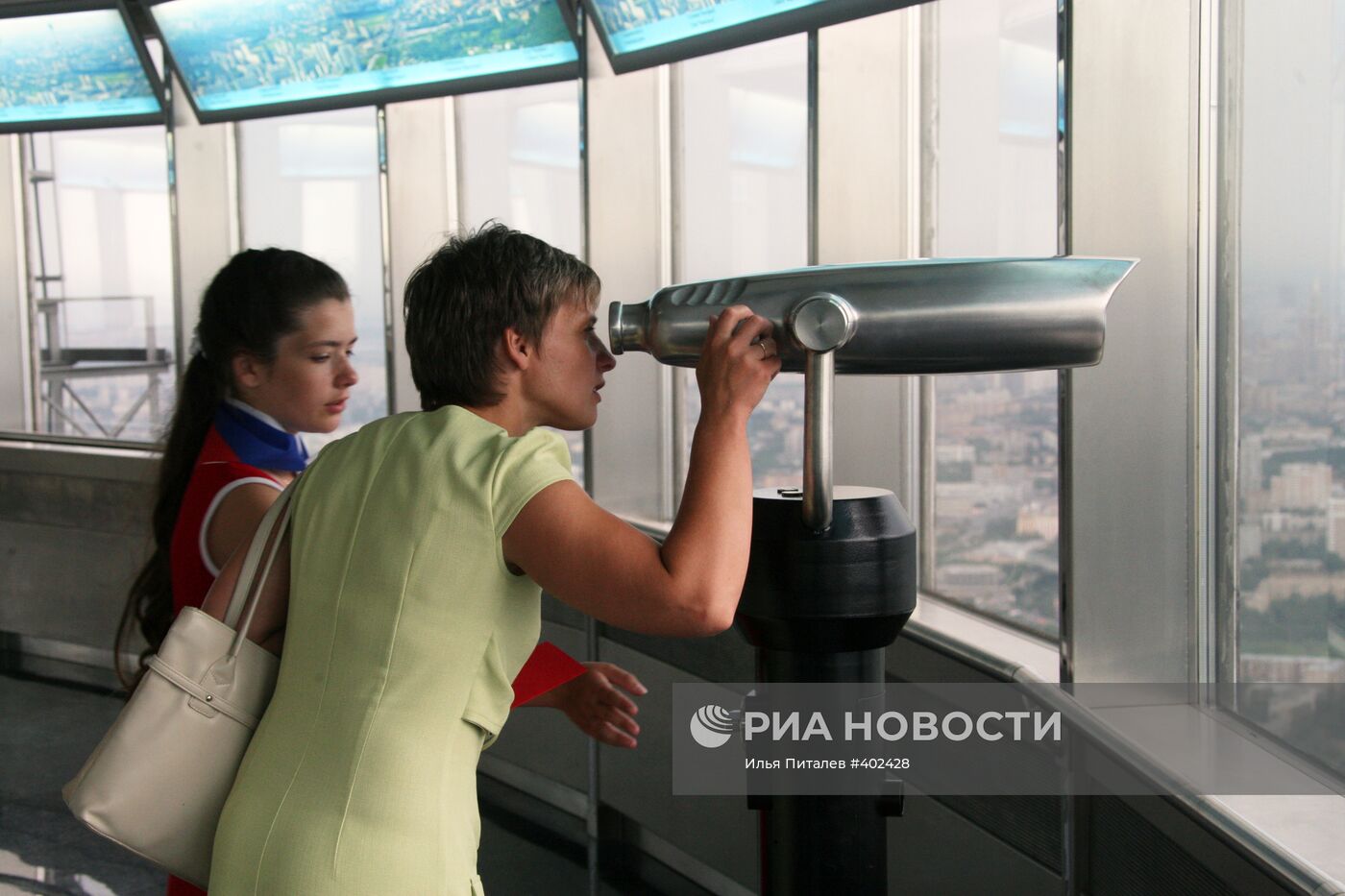 На смотровой площадке Останкинской телебашни