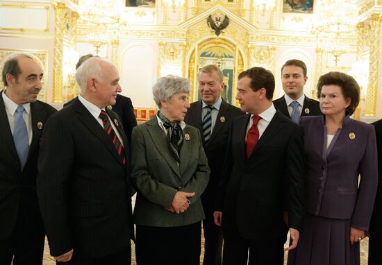 Вручение Государственных премий за 2008 год в Кремле