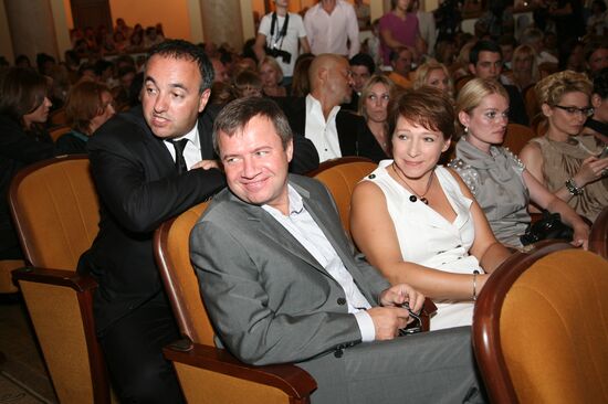 Александр Роднянский, Валентин Юмашев и Татьяна Дьяченко