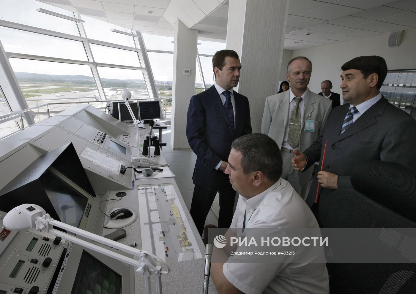 Д.Медведев прибыл в Екатеринбург с двухдневным визитом