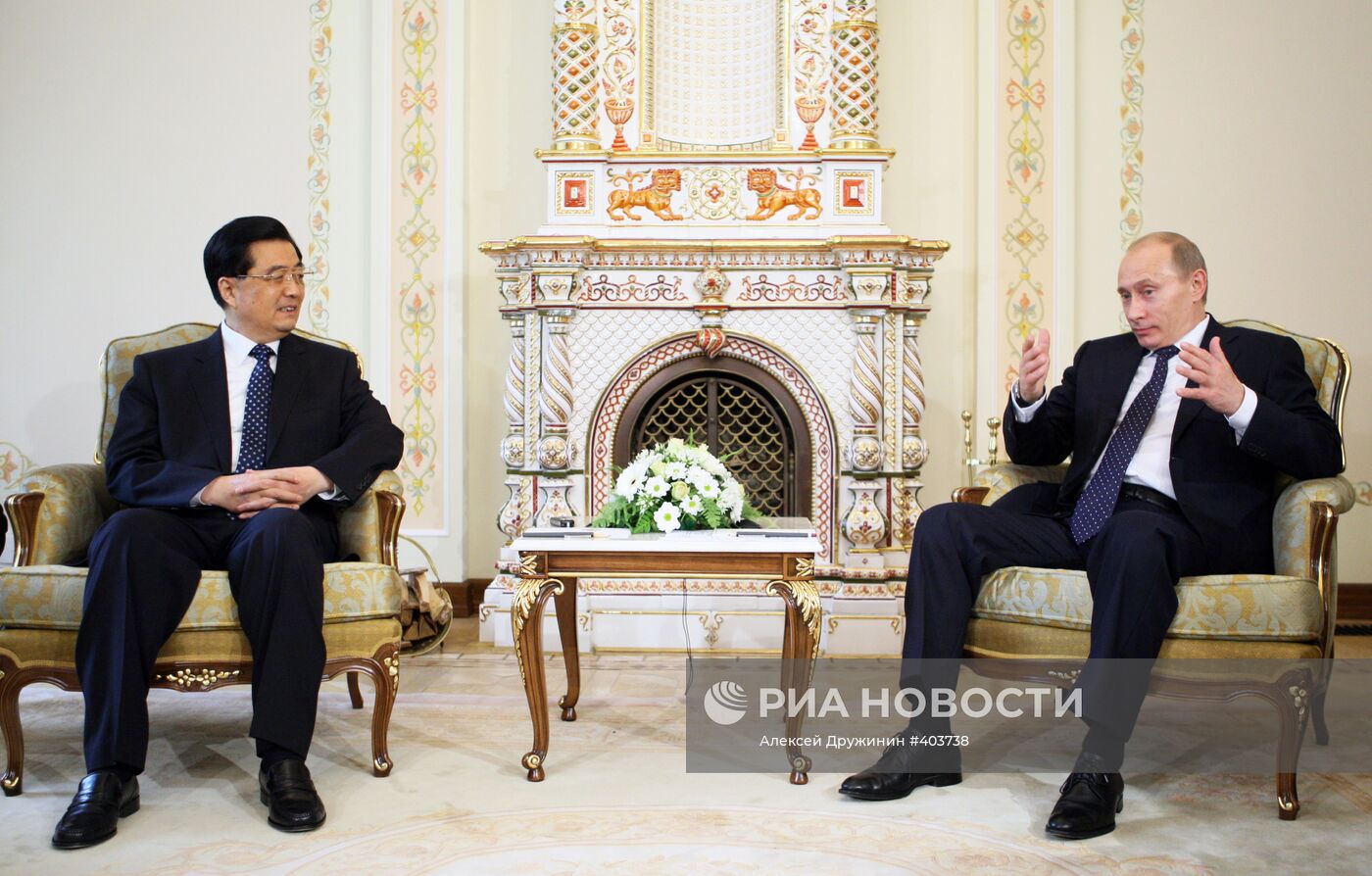 Встреча Владимира Путина и Ху Цзиньтао в Ново-Огарево