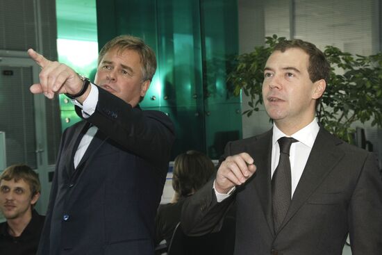 Д.Медведев посетил "Лабораторию Касперского"