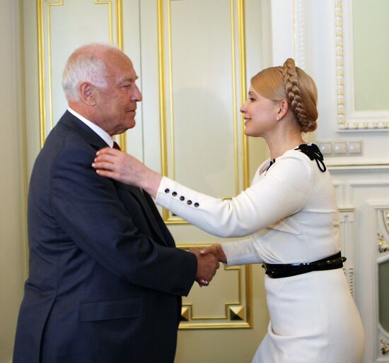 Виктор Черномырдин, Юлия Тимошенко