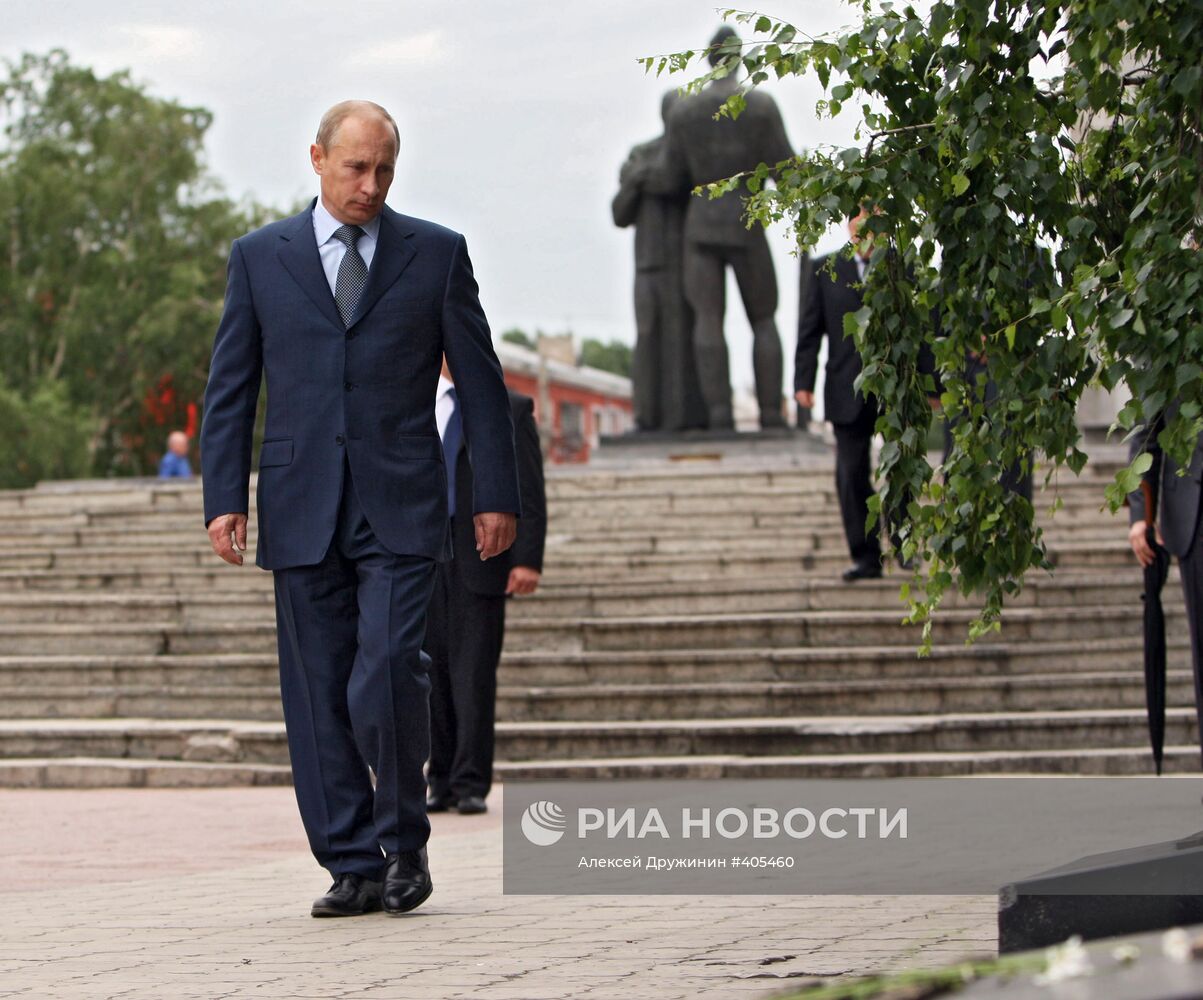 Премьер-министр РФ В.Путин в Барнауле