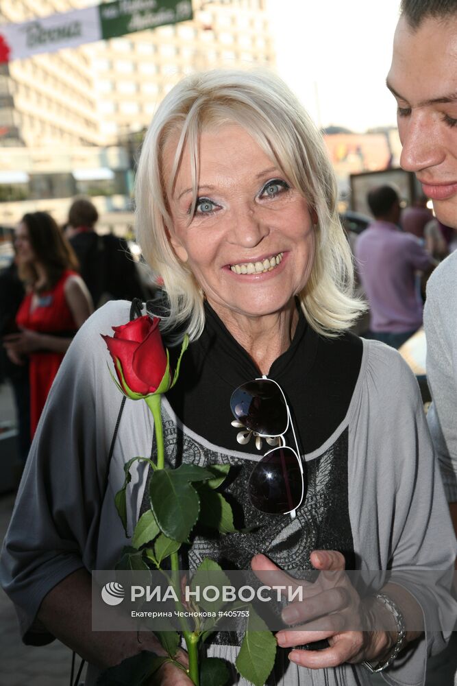 Актриса Светлана Светличная