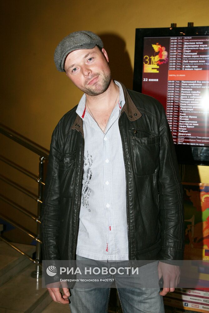 Актер Илья Носков