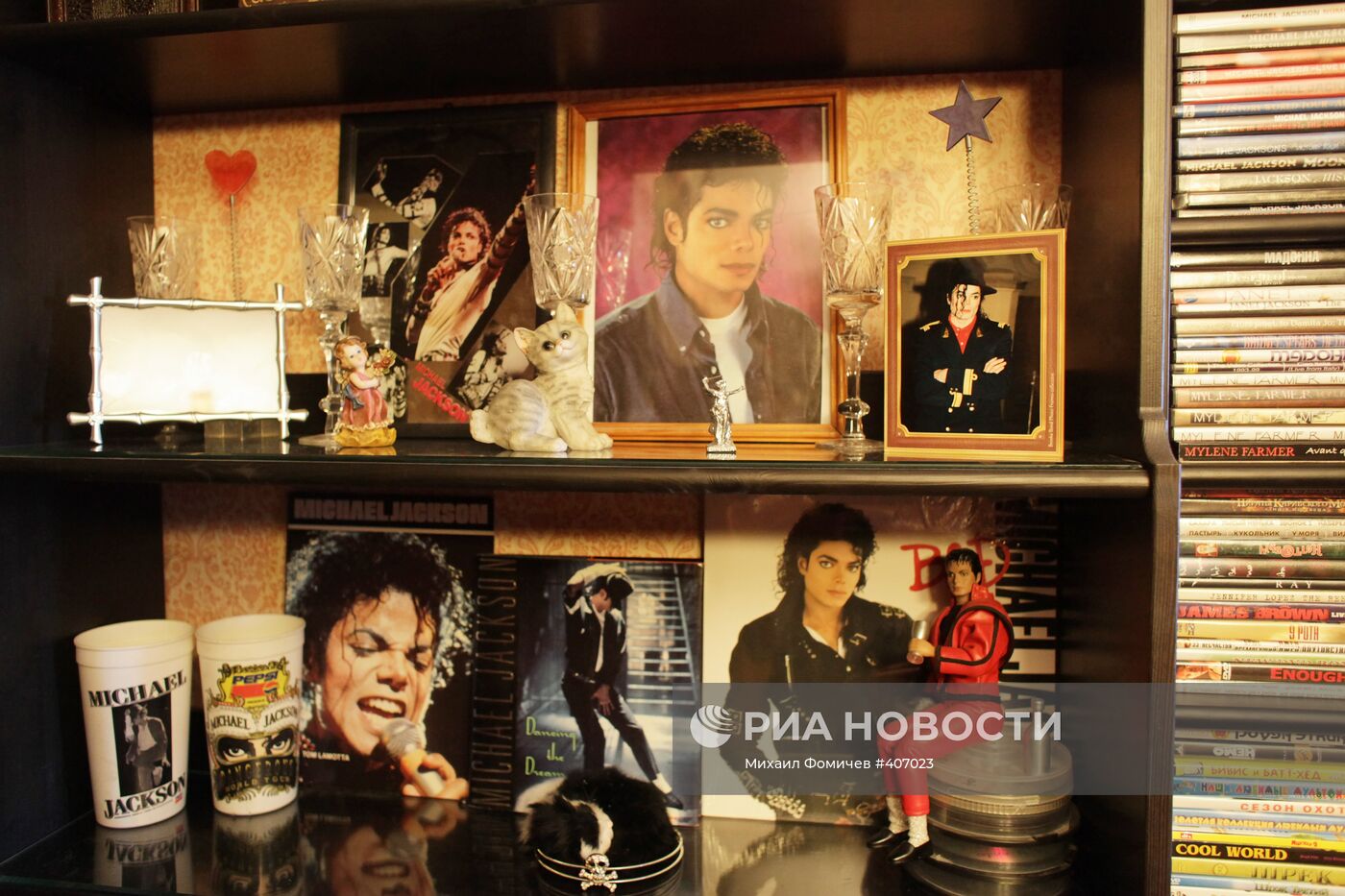 Сувениры с изображением Майкла Джексона