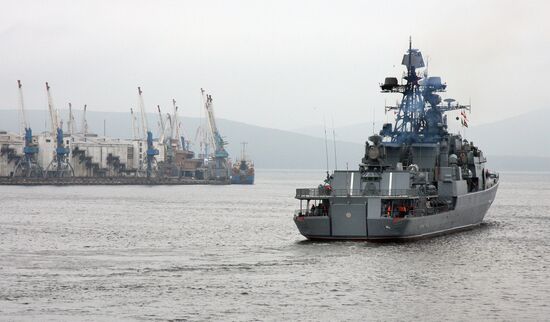 Проводы отряда кораблей Тихоокеанского флота РФ в Аденский залив