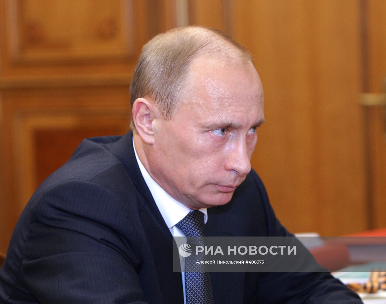 Владимир Путин провел встречу с Сергеем Ивановым