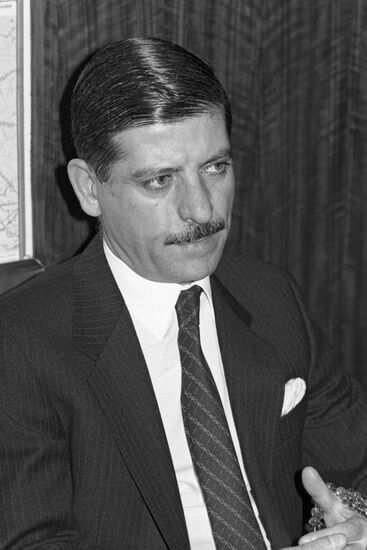 "Круглый стол" на тему: "Новое политическое мышление и проблемы Ближнего Востока"