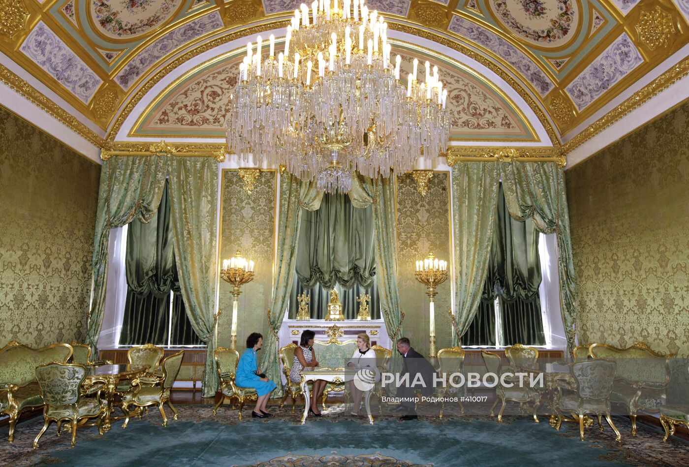 Супруги президентов России и США Светлана Медведева и Мишель Об