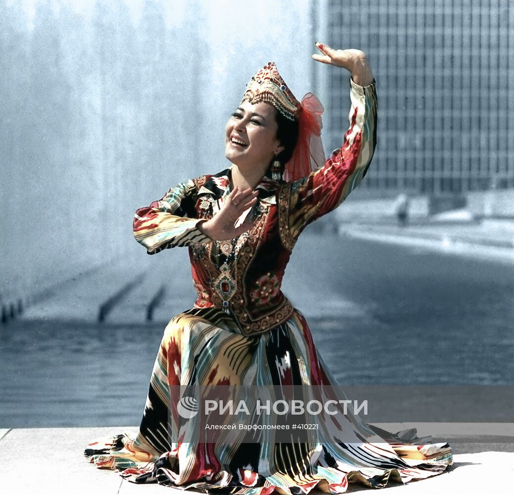 Узбекская танцовщица Тамара Юсупова