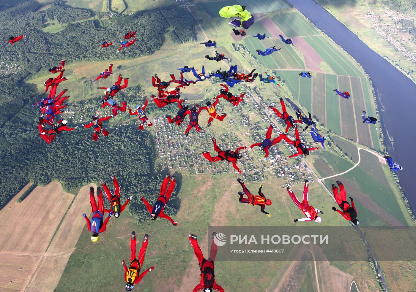 Чемпионат по парашютной акробатике "Рекорд России-2009"