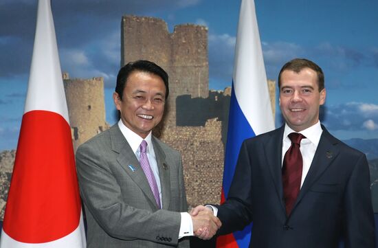 Дмитрий Медведев на саммите "Большой восьмерки". День второй