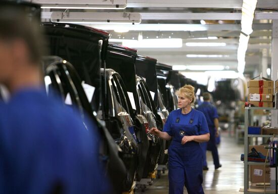 "Автотор Холдинг" начинает производство новых внедорожников BMW