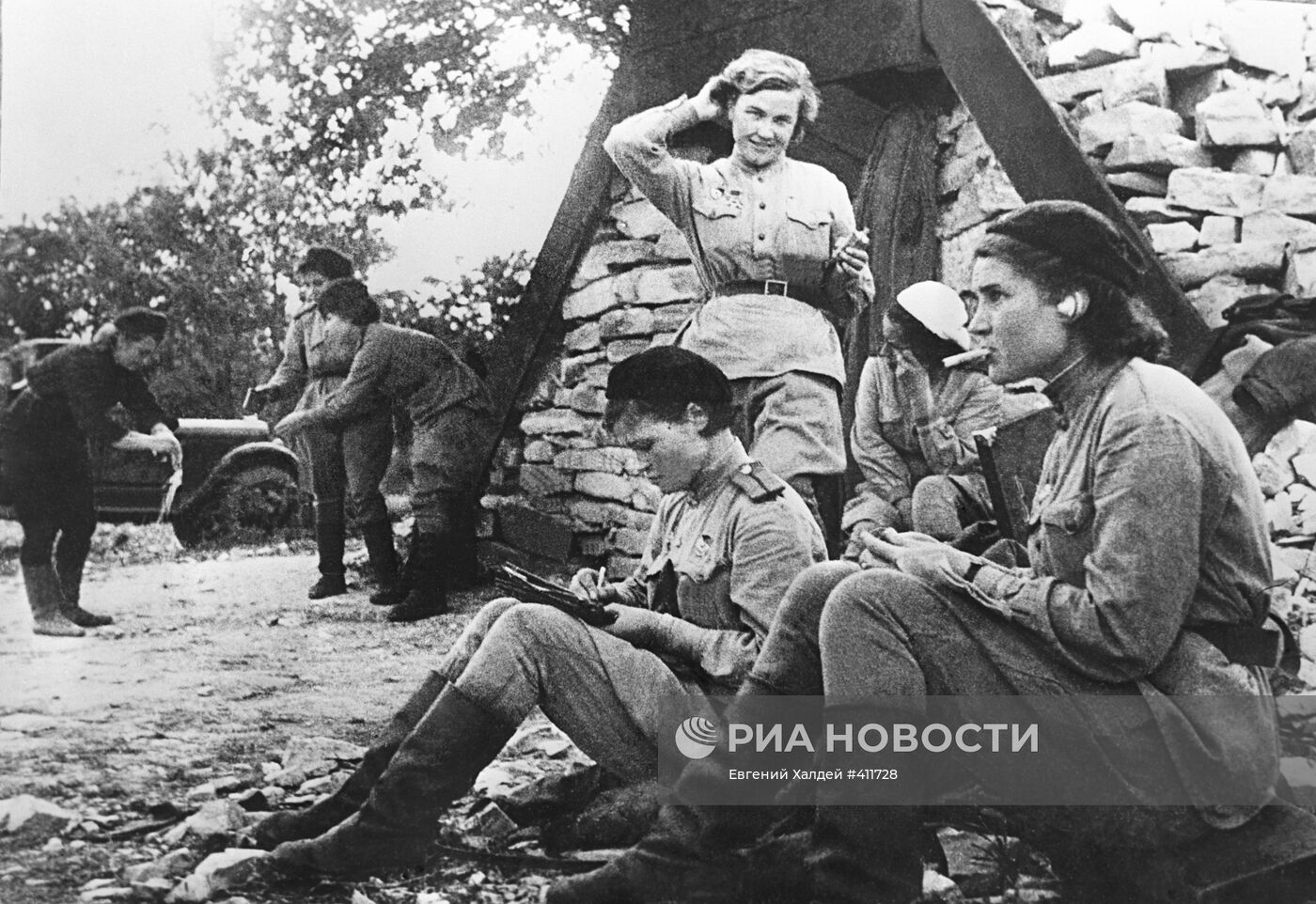Советские лётчицы во время войны