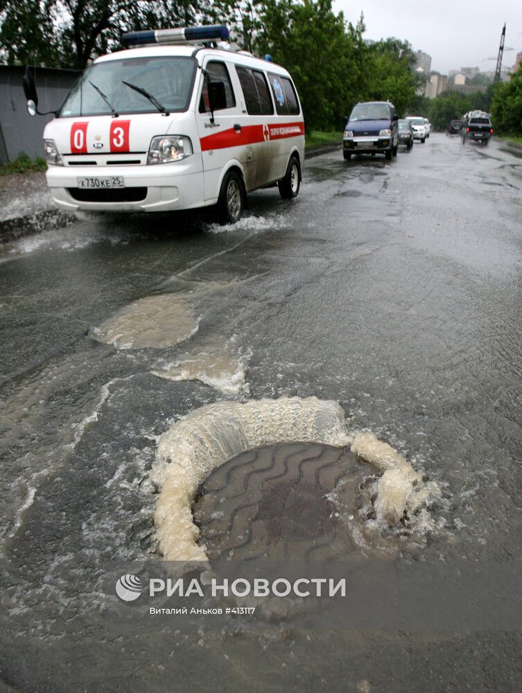 Мощный ливневый циклон во Владивостоке