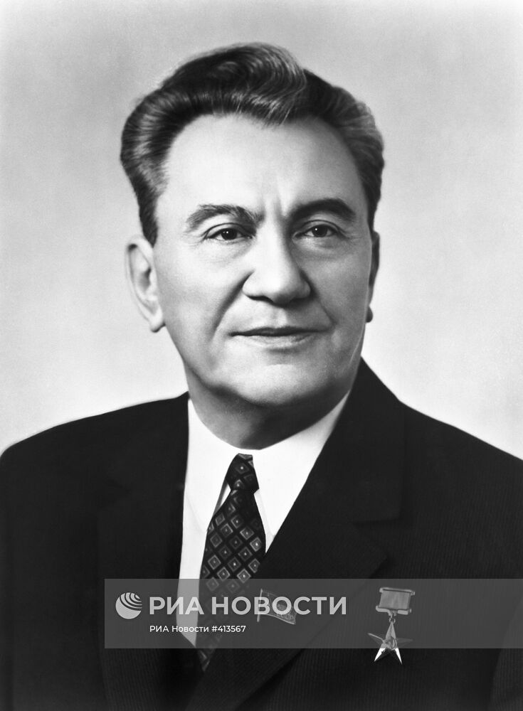 Первый секретарь ЦК КП Казахстана Динмухамед Ахмедович Кунаев