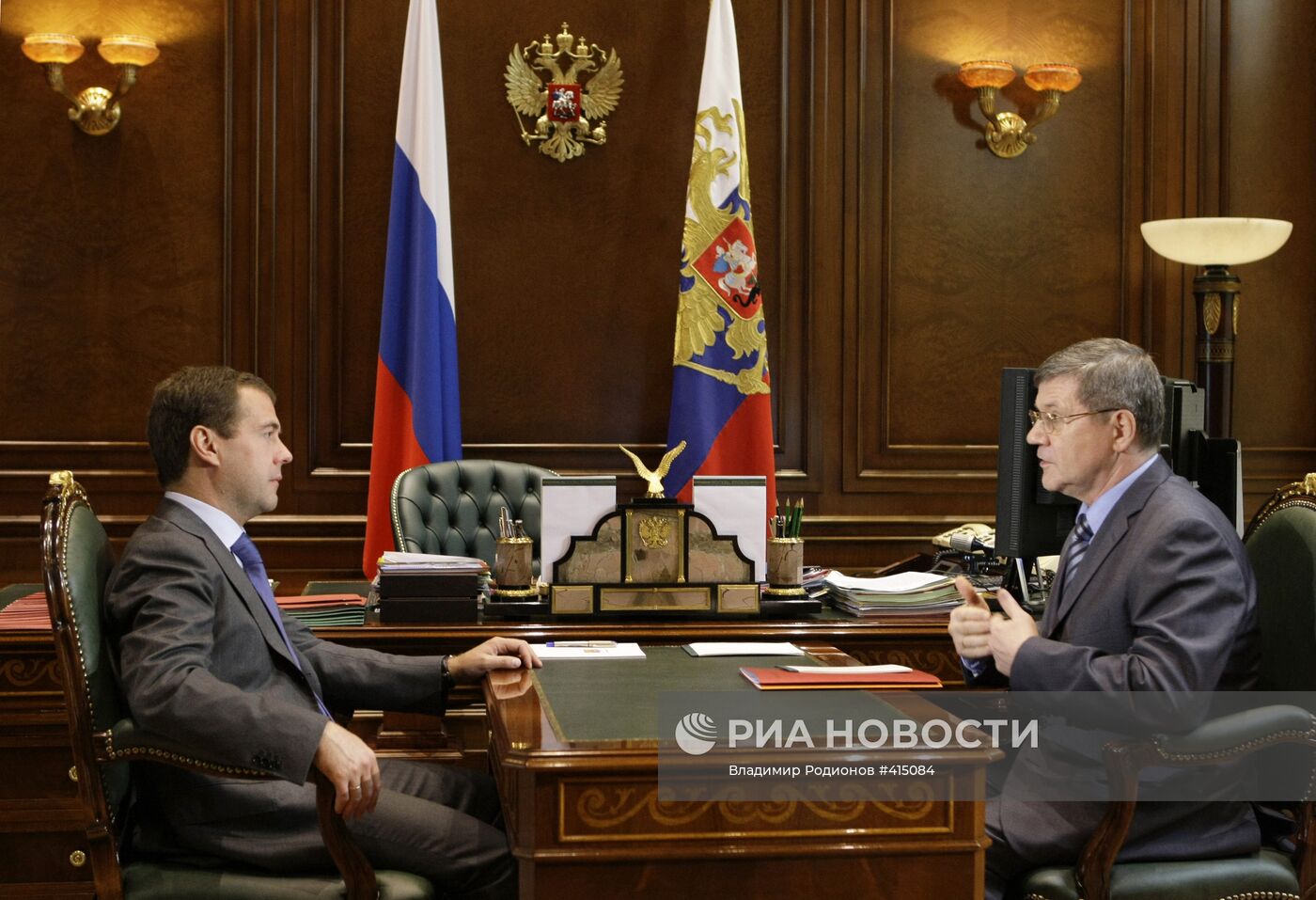 Встреча президента РФ Д. Медведева с генпрокурором РФ Ю. Чайкой